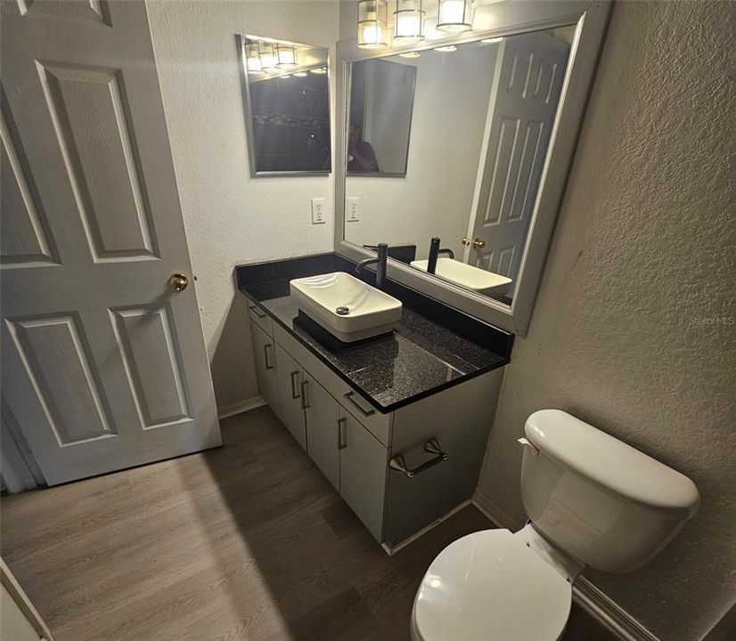 В аренду: $1,950 (2 спален, 2 ванн, 1174 Квадратных фут)