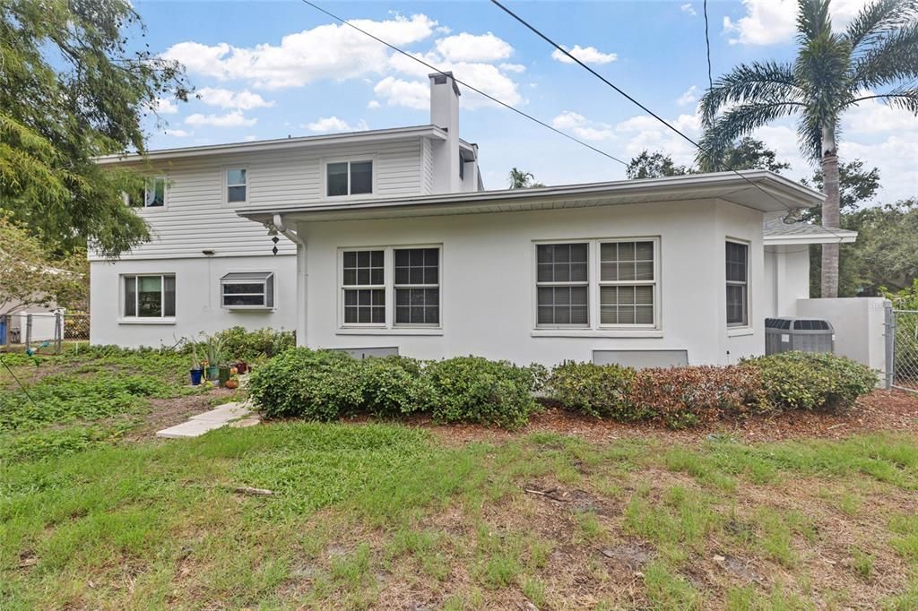 En Venta: $725,000 (3 camas, 2 baños, 2374 Pies cuadrados)