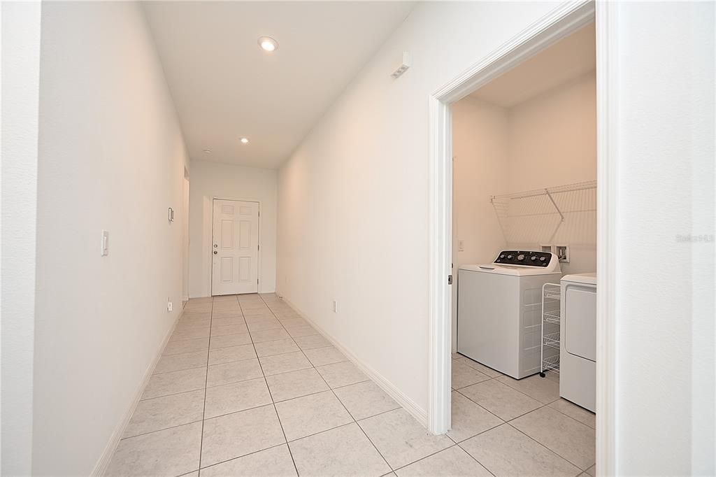 В аренду: $1,800 (3 спален, 2 ванн, 1350 Квадратных фут)