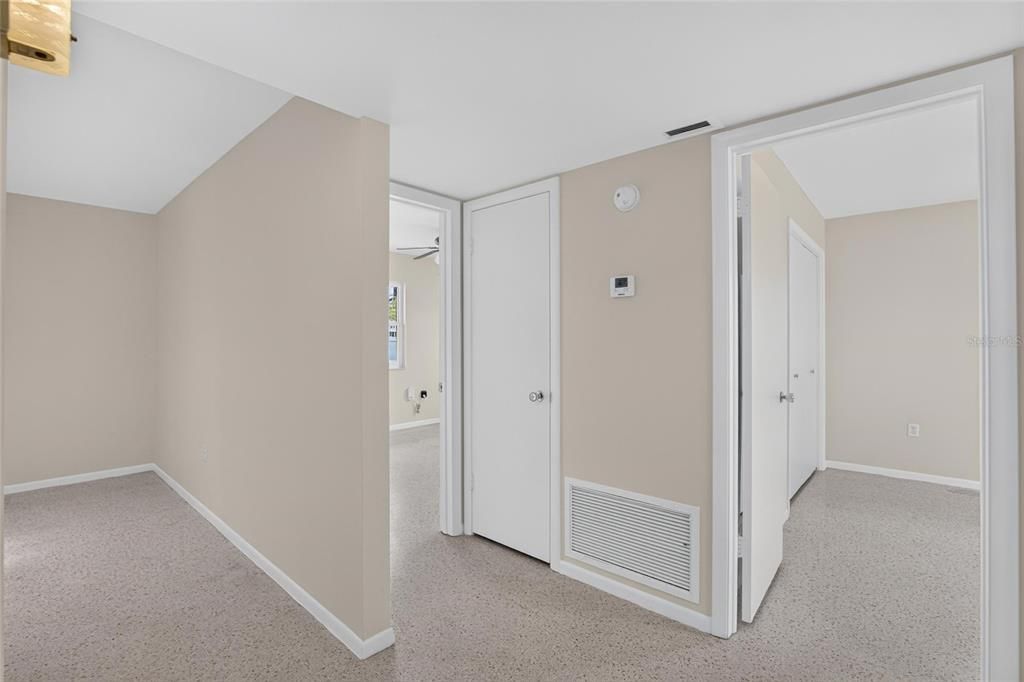 В аренду: $1,850 (2 спален, 2 ванн, 1266 Квадратных фут)
