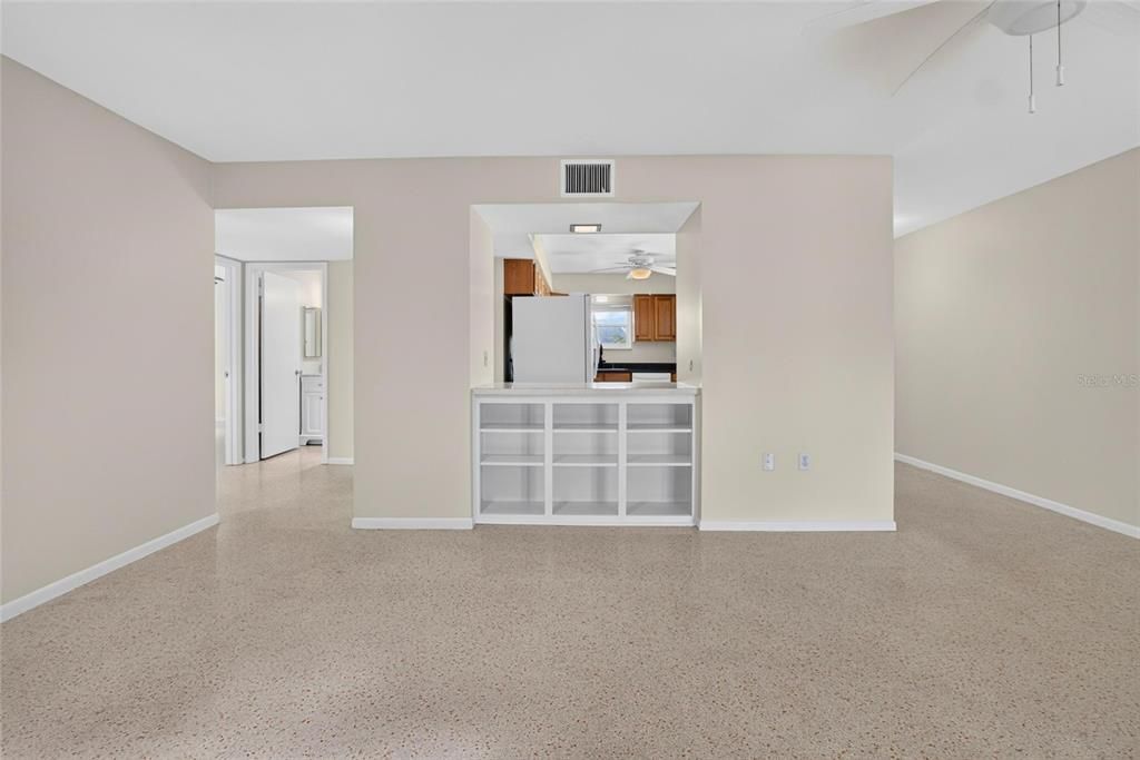 В аренду: $1,850 (2 спален, 2 ванн, 1266 Квадратных фут)