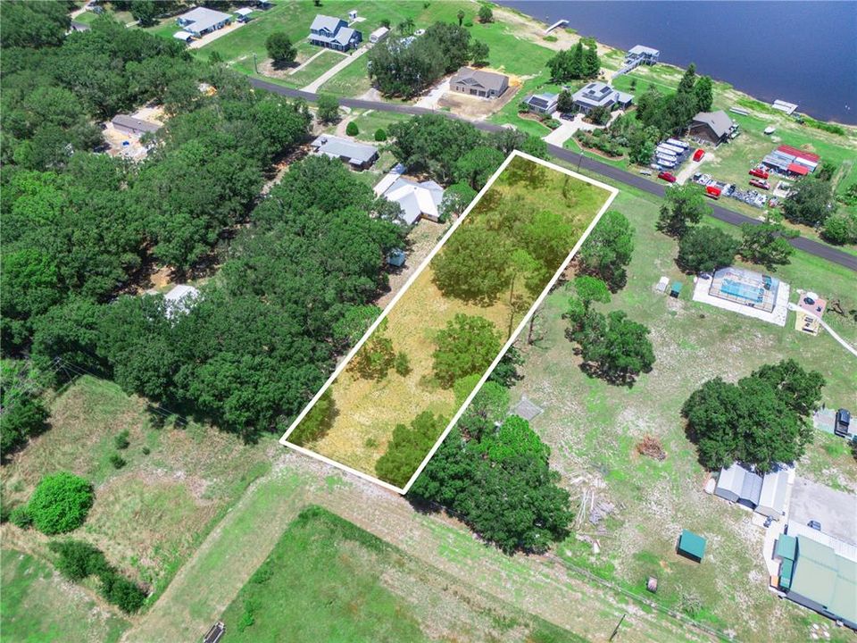 En Venta: $89,900 (0.94 acres)