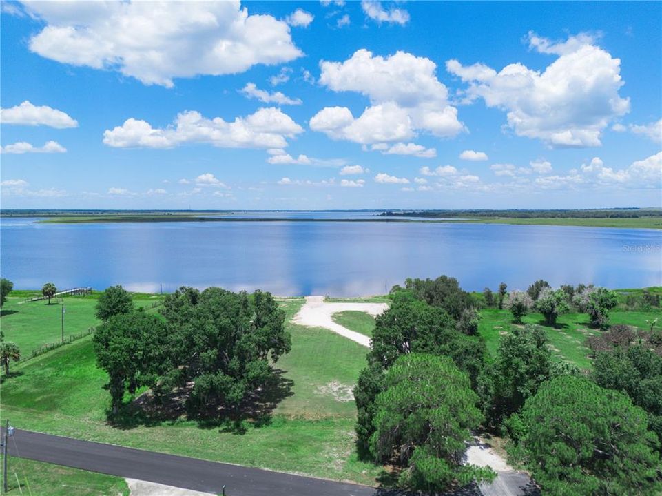 En Venta: $89,900 (0.94 acres)