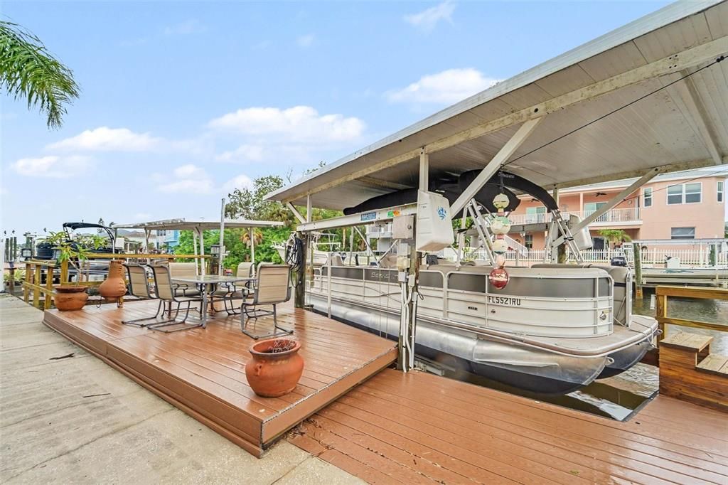 На продажу: $555,000 (3 спален, 2 ванн, 1630 Квадратных фут)