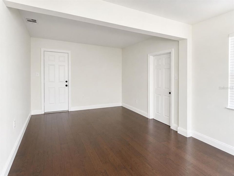 For Rent: $4,000 (4 beds, 2 baths, 1405 Square Feet)
