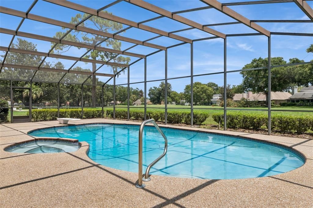 En Venta: $549,900 (4 camas, 3 baños, 3000 Pies cuadrados)