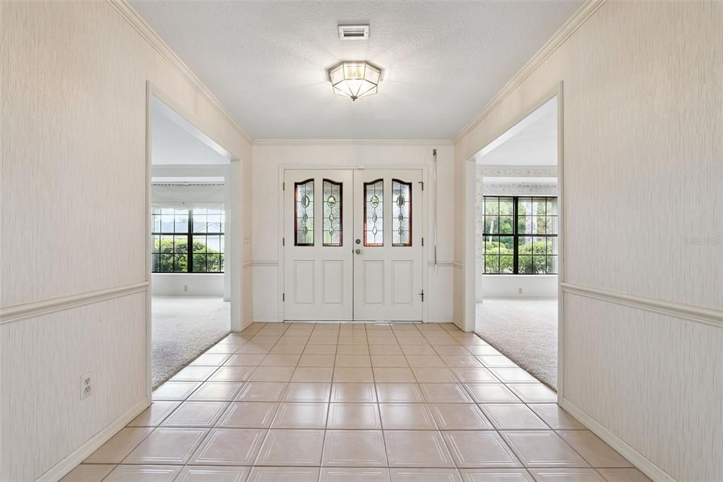En Venta: $549,900 (4 camas, 3 baños, 3000 Pies cuadrados)