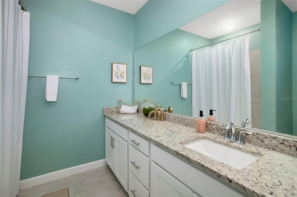 For Sale: $348,875 (3 beds, 2 baths, 1925 Square Feet)