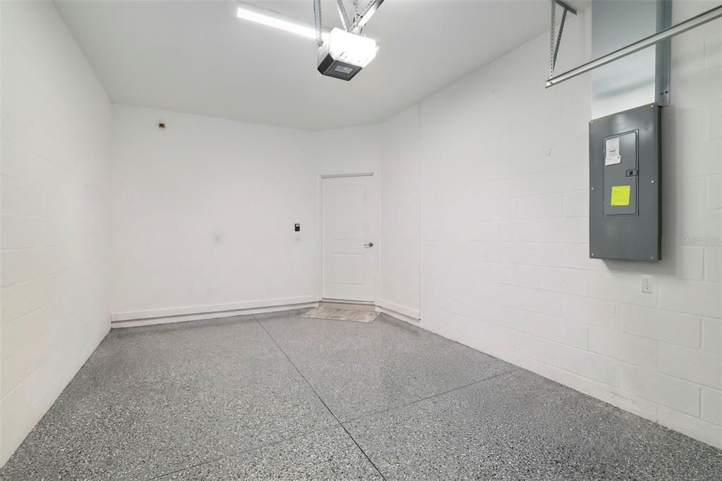 For Sale: $348,875 (3 beds, 2 baths, 1925 Square Feet)