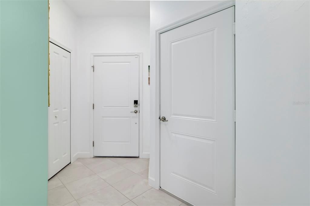 For Sale: $348,875 (3 beds, 2 baths, 1925 Square Feet)