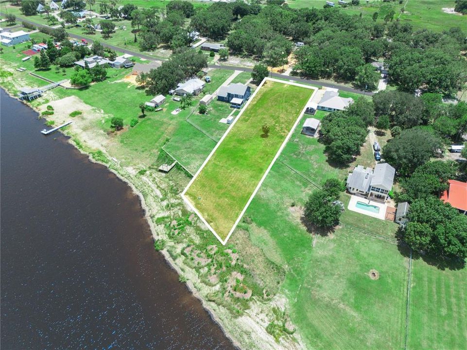 待售: $179,900 (0.94 acres)