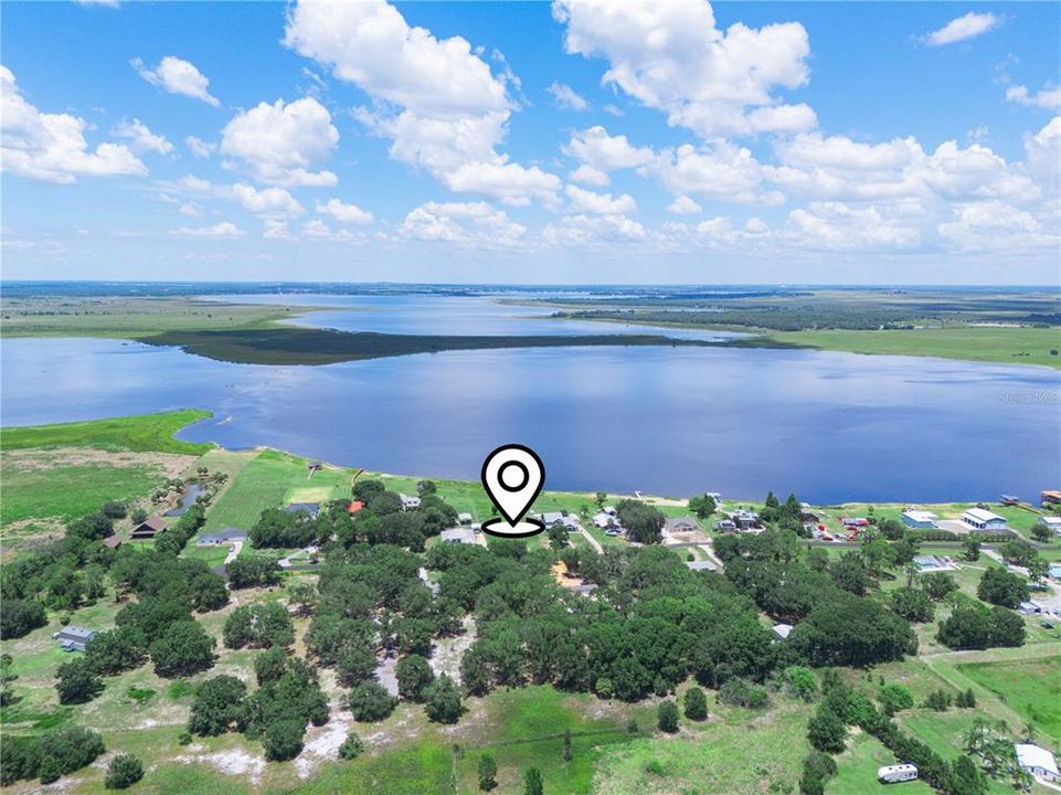 待售: $179,900 (0.94 acres)