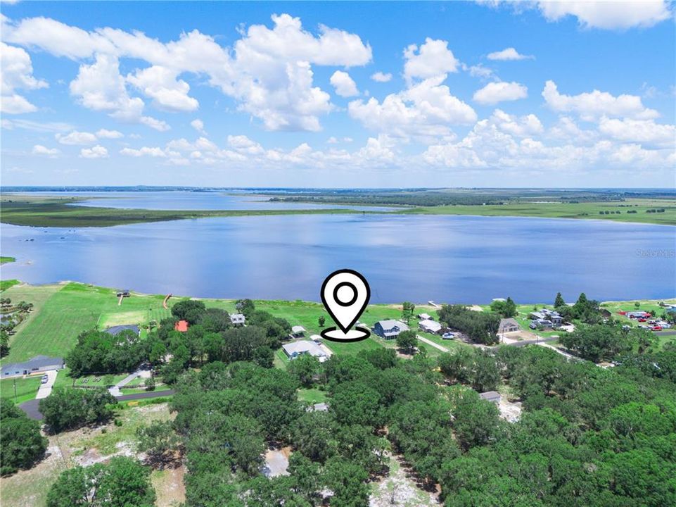 待售: $179,900 (0.94 acres)
