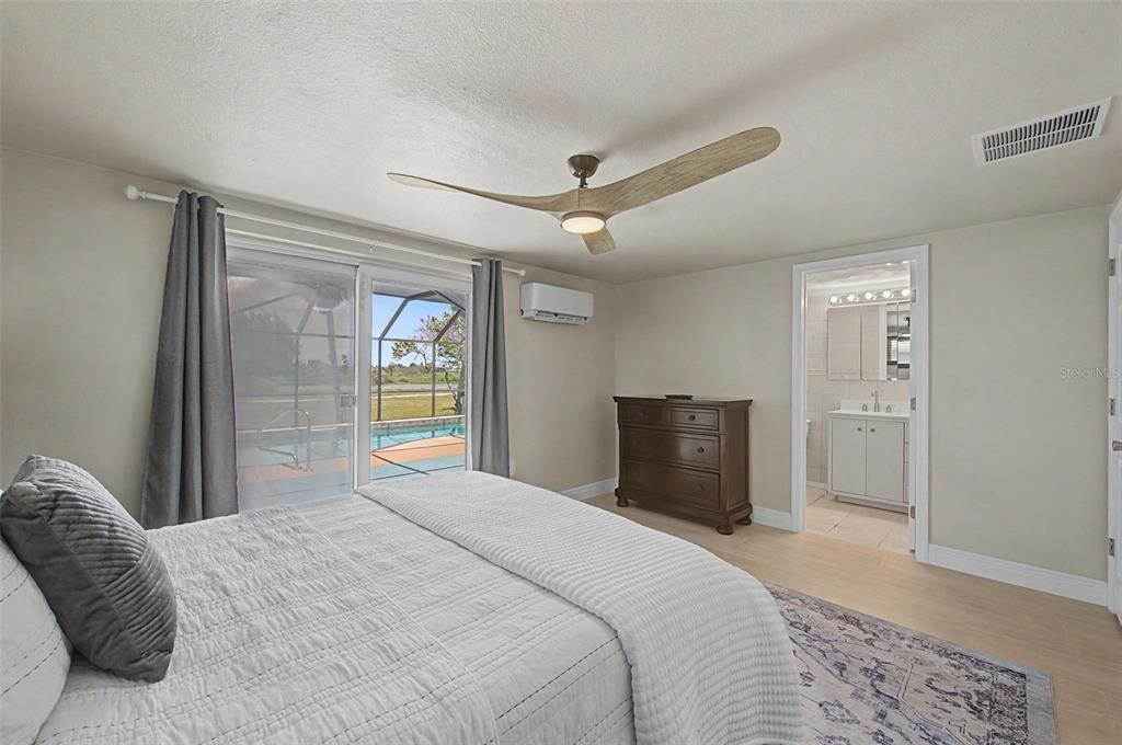 For Sale: $400,000 (2 beds, 2 baths, 1690 Square Feet)