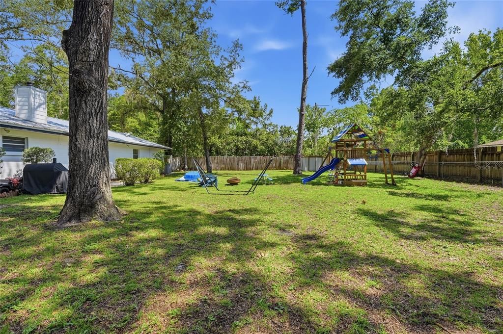 En Venta: $360,000 (4 camas, 3 baños, 1984 Pies cuadrados)