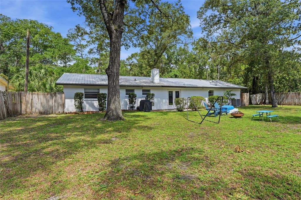 En Venta: $360,000 (4 camas, 3 baños, 1984 Pies cuadrados)