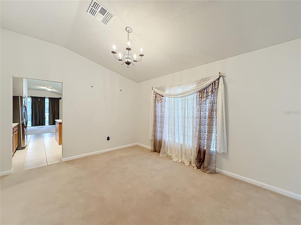 For Sale: $315,000 (4 beds, 2 baths, 1944 Square Feet)