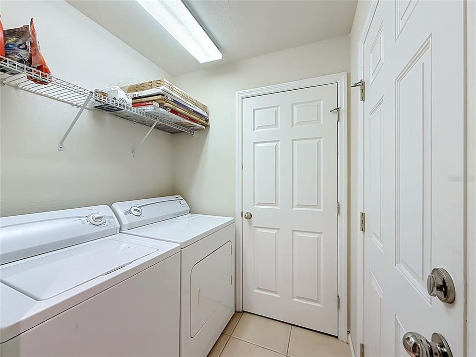 For Sale: $315,000 (4 beds, 2 baths, 1944 Square Feet)