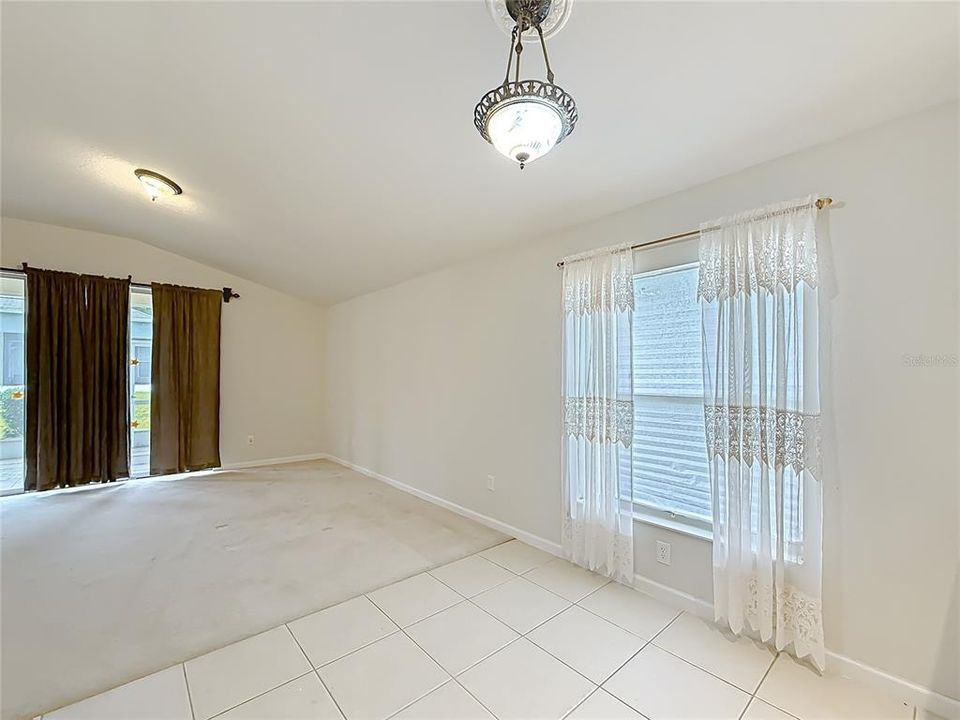 For Sale: $315,000 (4 beds, 2 baths, 1944 Square Feet)