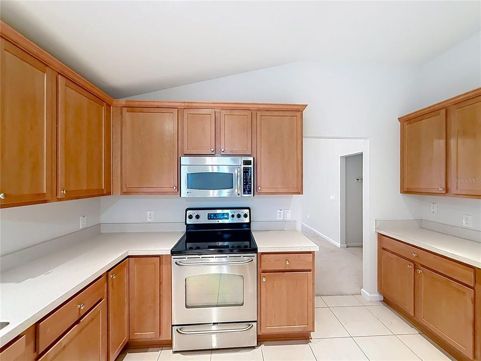 For Sale: $315,000 (4 beds, 2 baths, 1944 Square Feet)