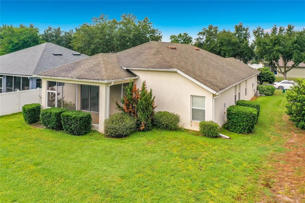 For Sale: $315,000 (4 beds, 2 baths, 1944 Square Feet)