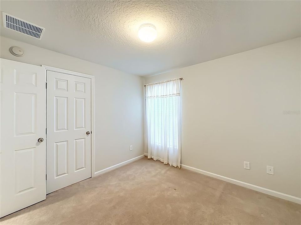 For Sale: $315,000 (4 beds, 2 baths, 1944 Square Feet)