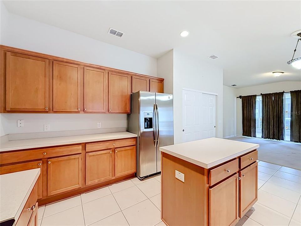 For Sale: $315,000 (4 beds, 2 baths, 1944 Square Feet)