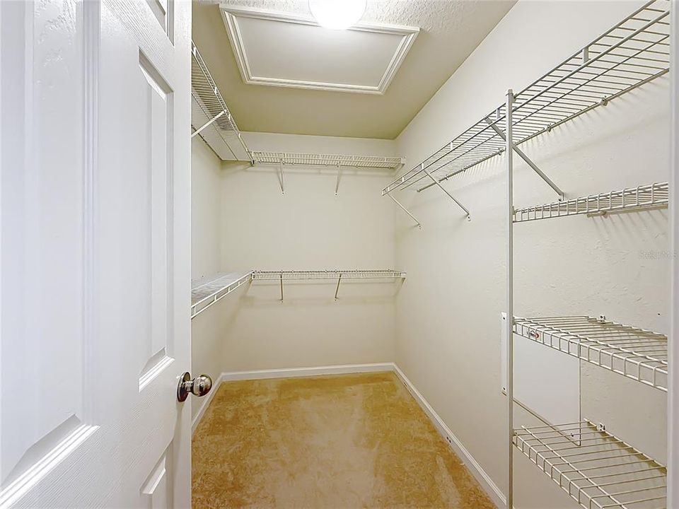 For Sale: $315,000 (4 beds, 2 baths, 1944 Square Feet)