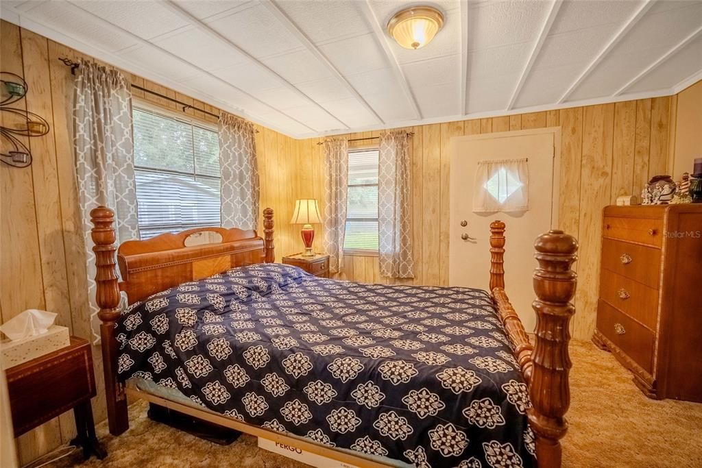 En Venta: $247,500 (3 camas, 2 baños, 1330 Pies cuadrados)