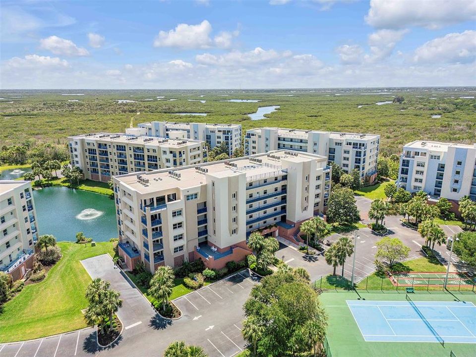 На продажу: $374,900 (2 спален, 2 ванн, 1389 Квадратных фут)
