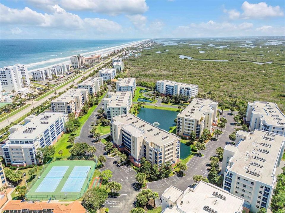 На продажу: $374,900 (2 спален, 2 ванн, 1389 Квадратных фут)