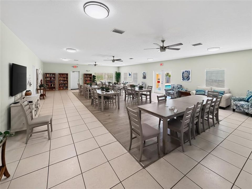 For Sale: $250,000 (2 beds, 2 baths, 1368 Square Feet)