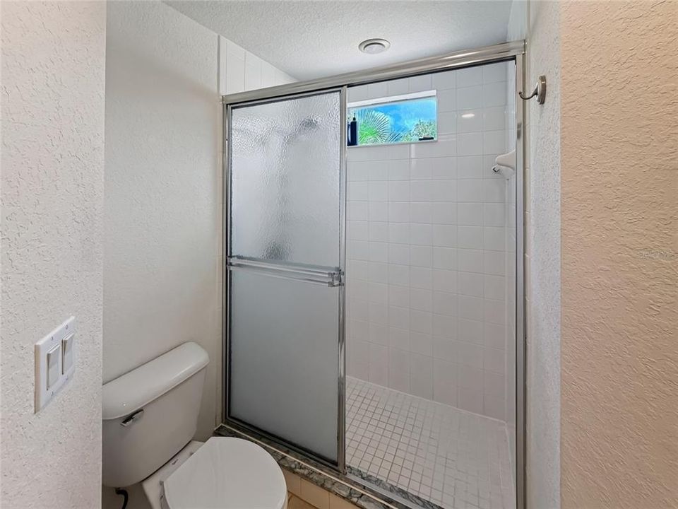 For Sale: $250,000 (2 beds, 2 baths, 1368 Square Feet)
