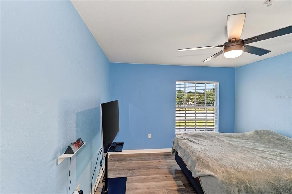 For Sale: $250,000 (2 beds, 2 baths, 1368 Square Feet)