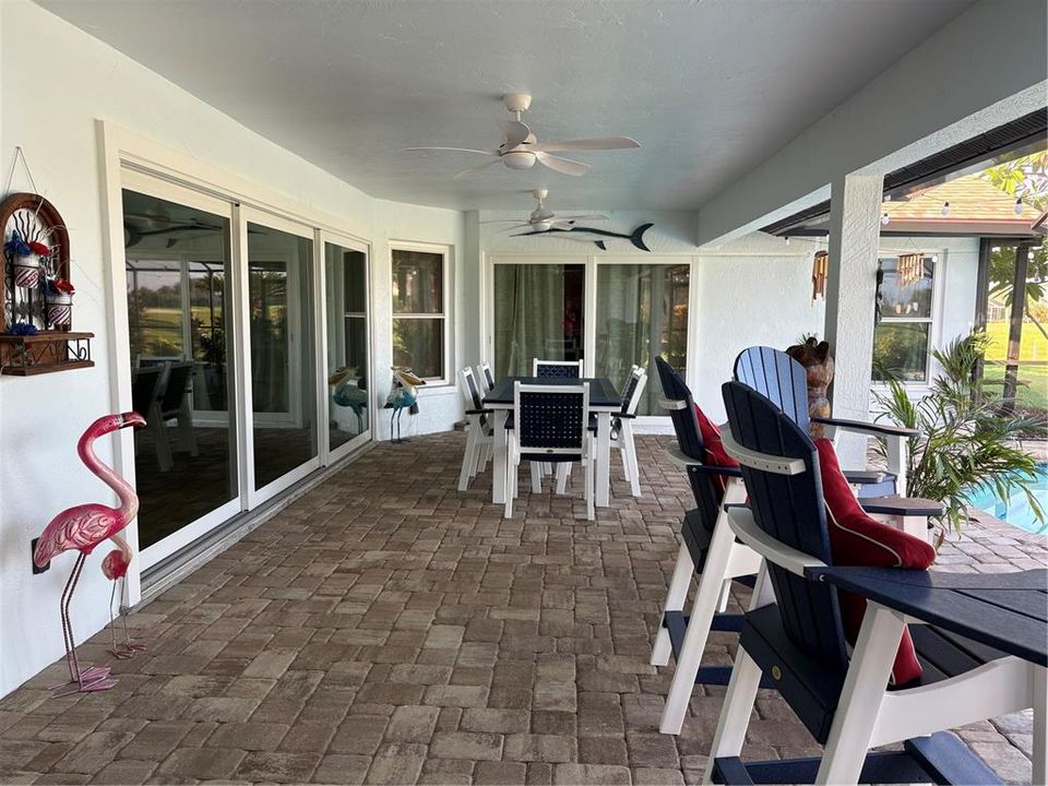 For Sale: $665,000 (3 beds, 2 baths, 2540 Square Feet)