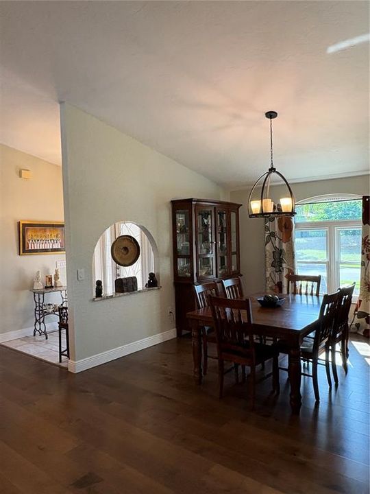 For Sale: $665,000 (3 beds, 2 baths, 2540 Square Feet)
