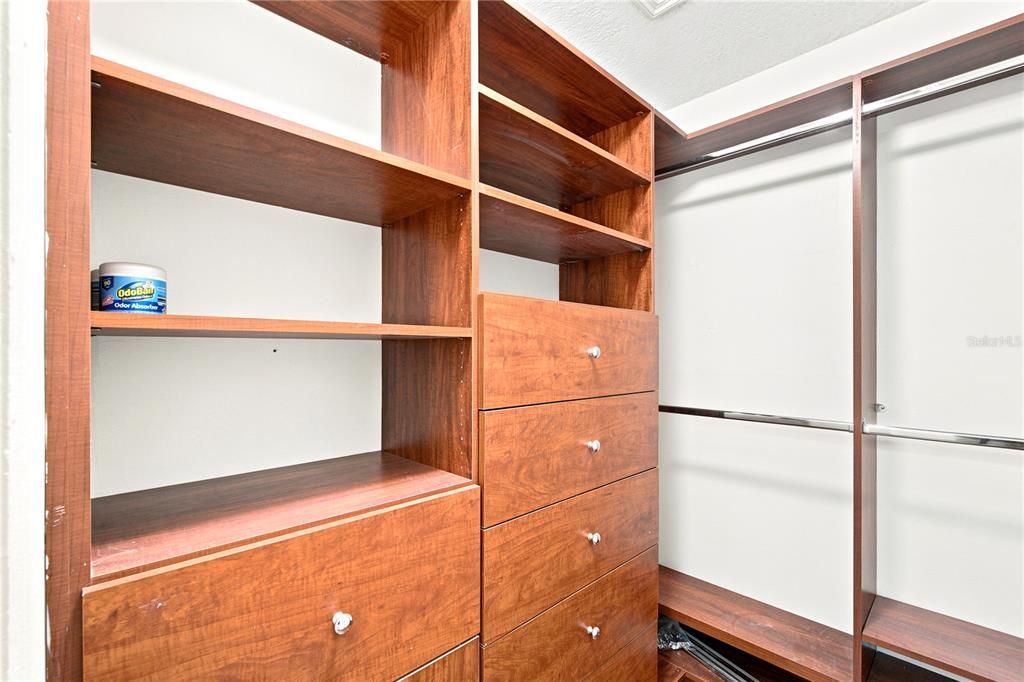 На продажу: $278,000 (2 спален, 2 ванн, 1295 Квадратных фут)