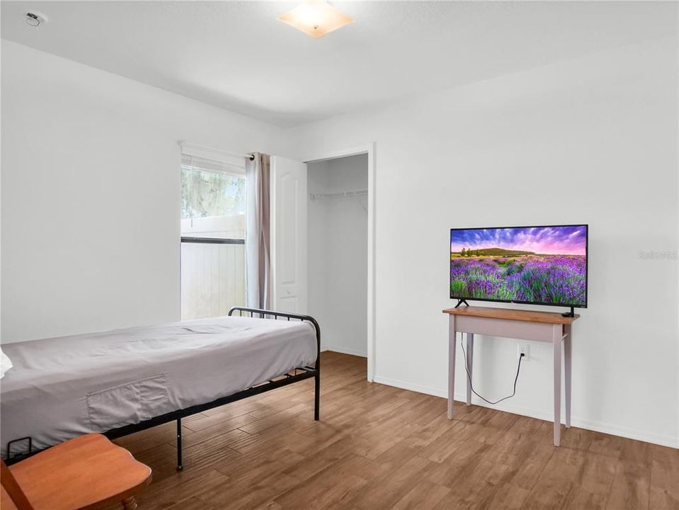 En Venta: $289,000 (4 camas, 2 baños, 1608 Pies cuadrados)