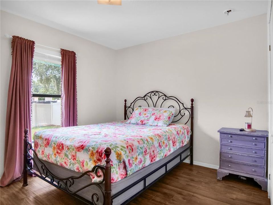 En Venta: $289,000 (4 camas, 2 baños, 1608 Pies cuadrados)