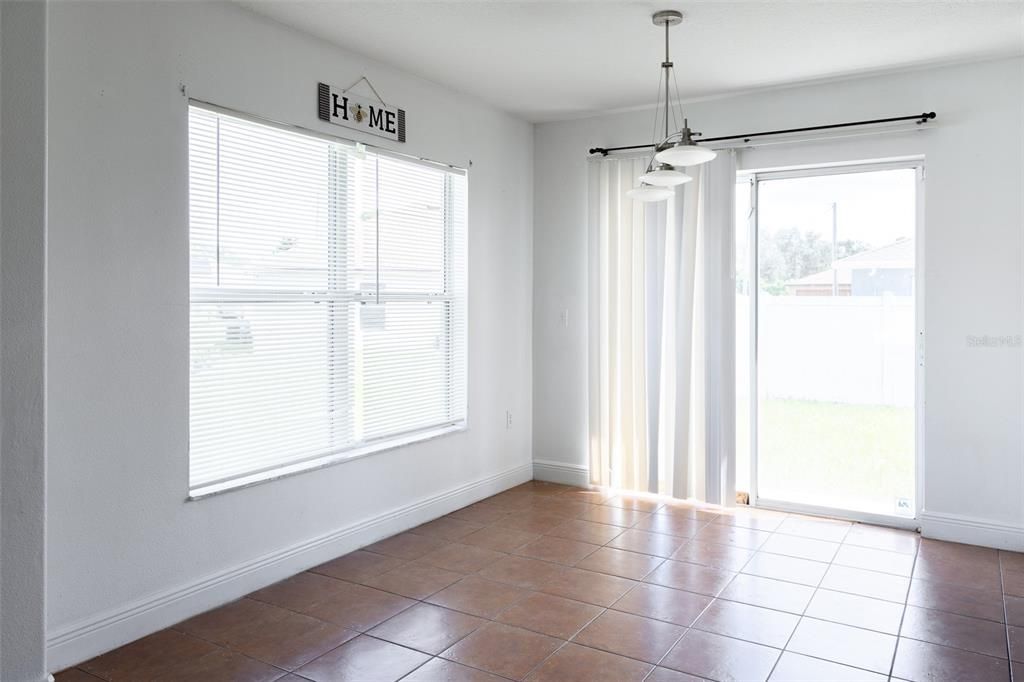 En Renta: $1,900 (3 camas, 2 baños, 1809 Pies cuadrados)