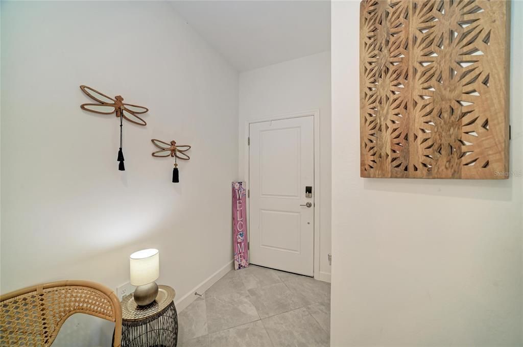 For Sale: $350,000 (2 beds, 2 baths, 1564 Square Feet)