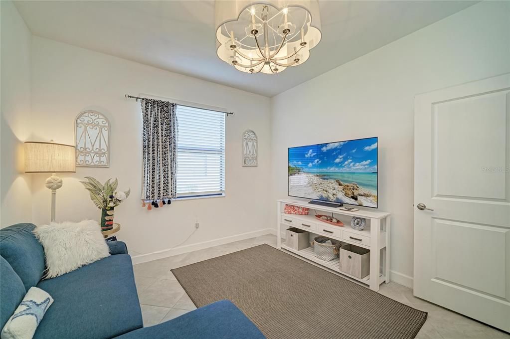 For Sale: $350,000 (2 beds, 2 baths, 1564 Square Feet)