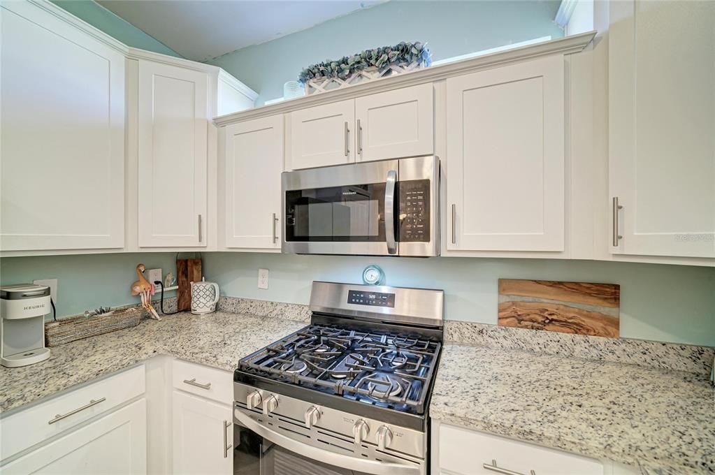 For Sale: $350,000 (2 beds, 2 baths, 1564 Square Feet)