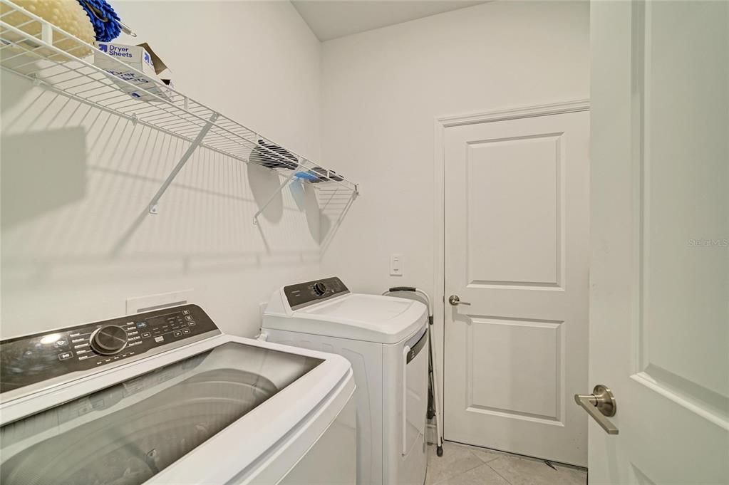 For Sale: $350,000 (2 beds, 2 baths, 1564 Square Feet)