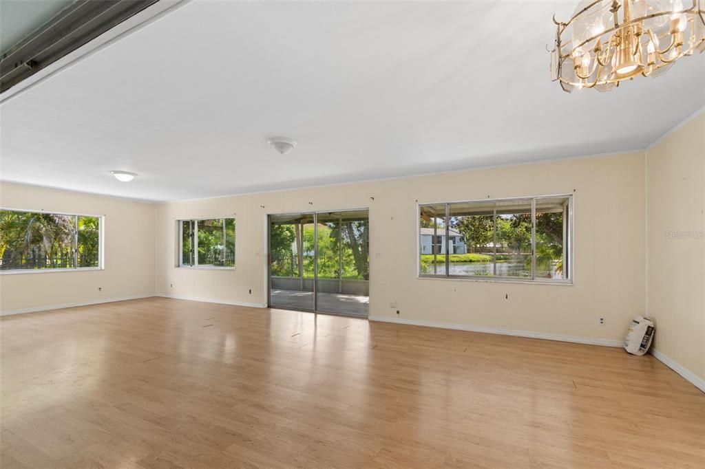 На продажу: $429,000 (3 спален, 2 ванн, 1849 Квадратных фут)