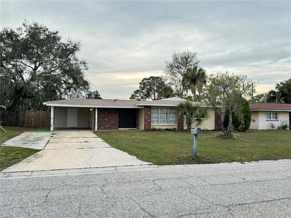 For Rent: $2,000 (3 beds, 2 baths, 1246 Square Feet)