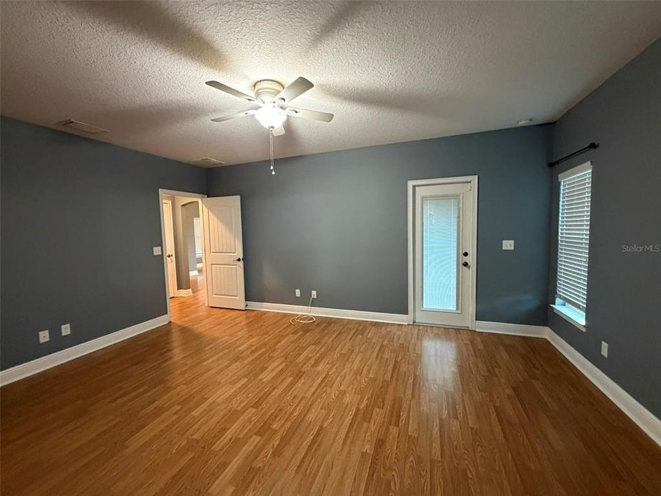 На продажу: $345,000 (3 спален, 2 ванн, 1756 Квадратных фут)