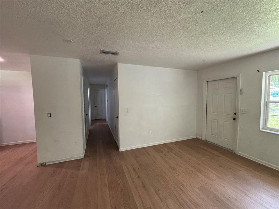 En Renta: $1,800 (3 camas, 2 baños, 1092 Pies cuadrados)