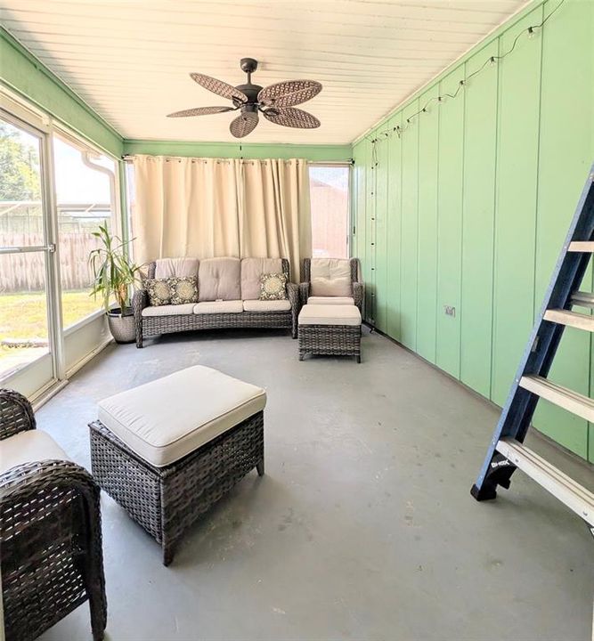 En Venta: $247,700 (2 camas, 2 baños, 870 Pies cuadrados)