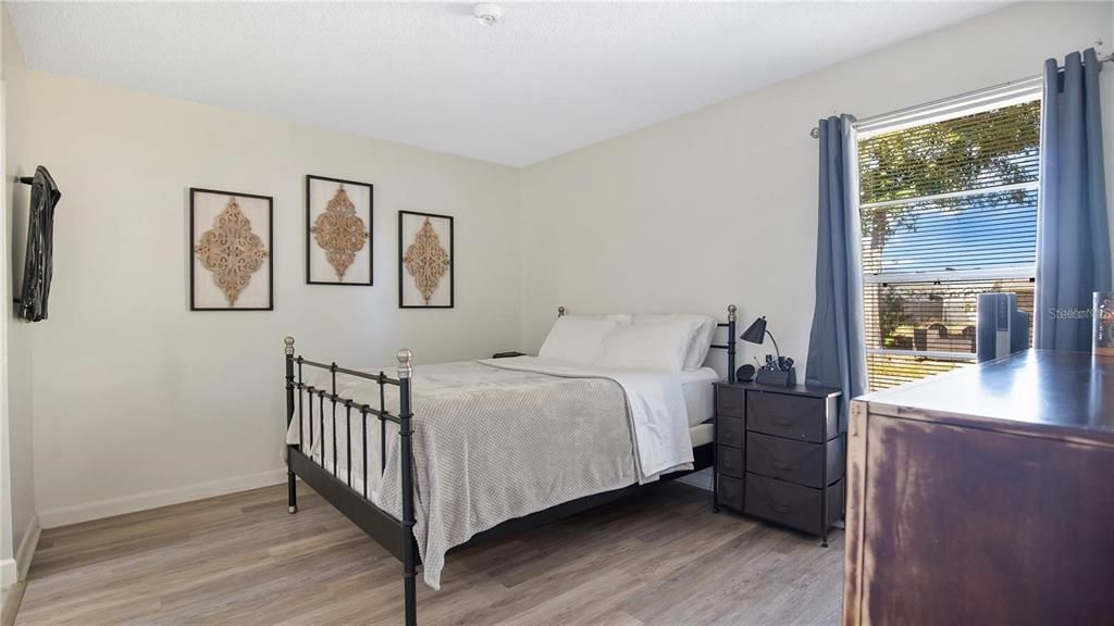 En Venta: $247,700 (2 camas, 2 baños, 870 Pies cuadrados)